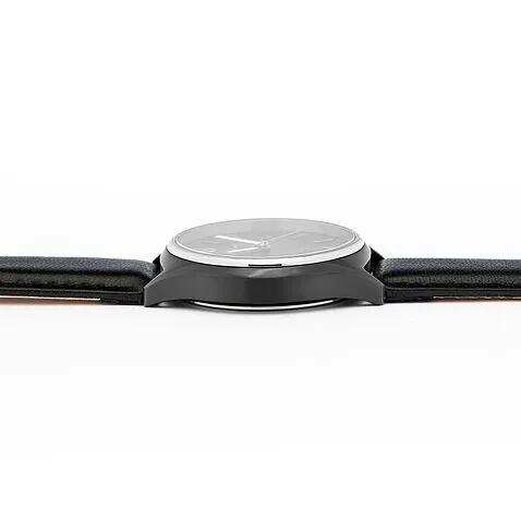 Часы с датой More Black