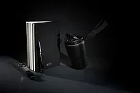 Термокружка Swiss Peak в комплекте с блокнотом, ручкой и брелком