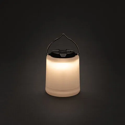 Настольная лампа Limio из переработанного пластика RCS