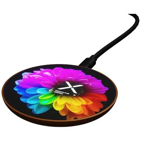 Зарядная станция для беспроводной зарядки SCX.design W13, изготовленная из дерева - Коричневый