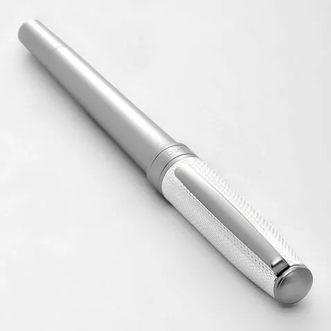 Перьевая авторучка Essential Metal Silver
