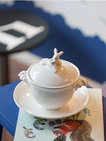 Бульонница  quot;Кролик - Везунчик quot; с тарелкой, 425 мл, Белый