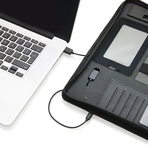 Папка для документов с зарядным устройством Tech