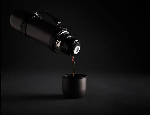 Вакуумный термос Swiss Peak с двумя кружками