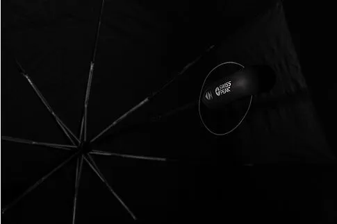 Компактный зонт-антишторм Tornado от Swiss Peak из rPET Aware™, d120 см