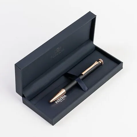 Шариковая авторучка Mademoiselle Black