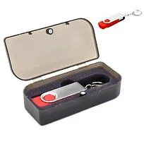 Флешка Twist 32 Гб в футляре, красная