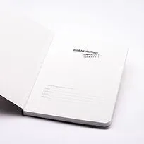 Набор Pininfarina Banksy Крыса: шариковая ручка GrafeeX и блокнот линованный из каменной бумаги, А5