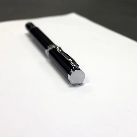 Перьевая авторучка Focus