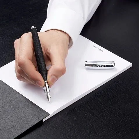 Перьевая авторучка Pure Iconic Black